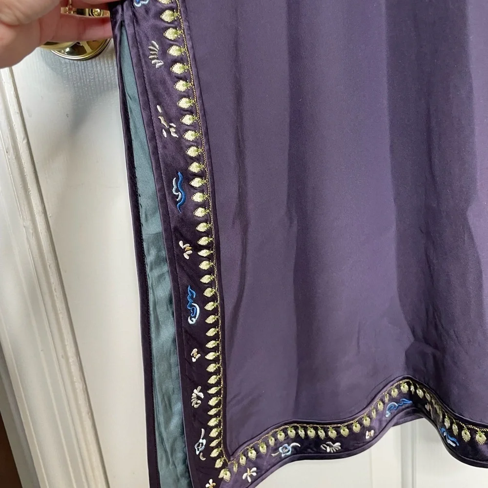 Soft Surroundings silk and embroidered kimono robe plum and tea | L - Picture 4 of 14